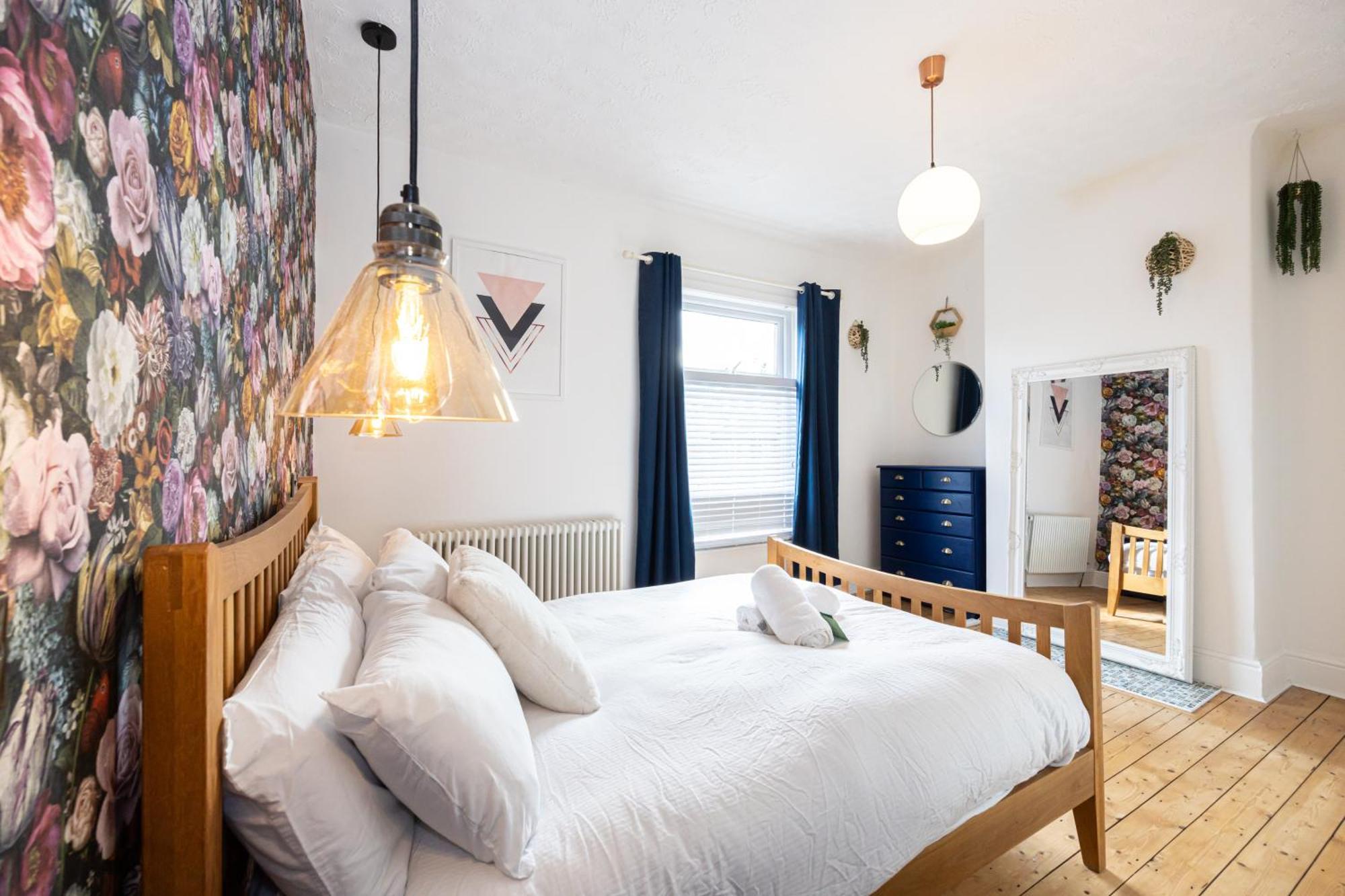 Winslow House- Close To Coop Etihad & Free Parking